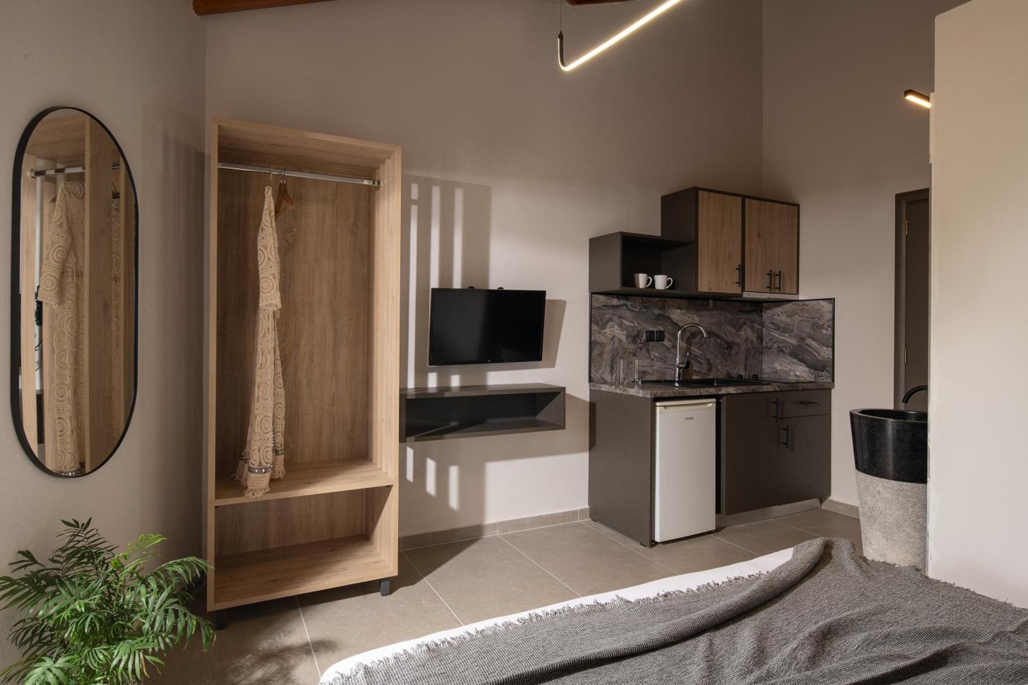 Erifili At Sarti Beach Apartments & Studios Экстерьер фото